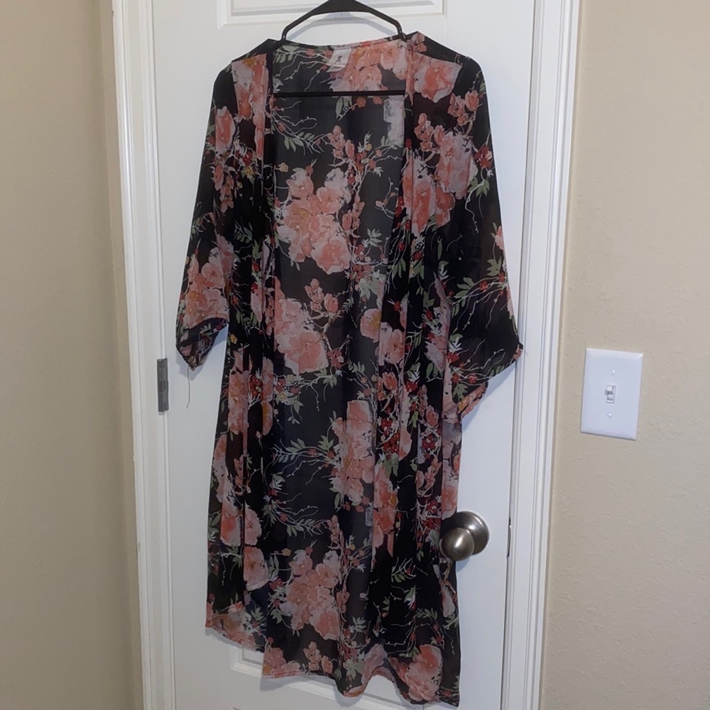 Floral chiffon kimono